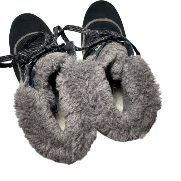 UGG Bodie Fur Lace Up Boots Womens 7 Cozy Waterproof Outdoors Suede New - Picture 7 of 10